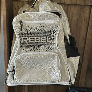 Rebel dream bag full size, used less than 1 season